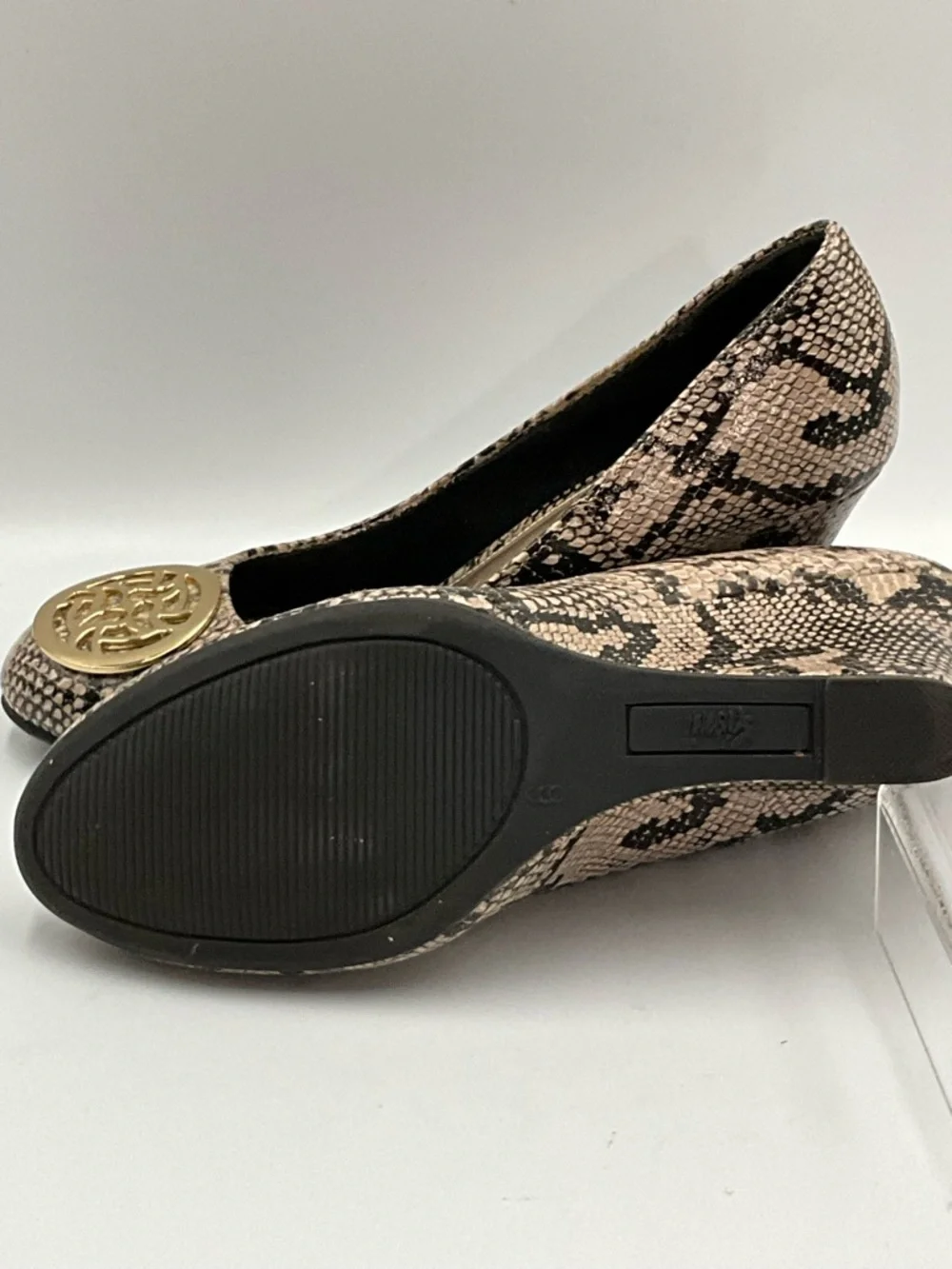 FIONI Wedges Size 6 Beige & Black Snake-Print Wedges with Gold Medallion